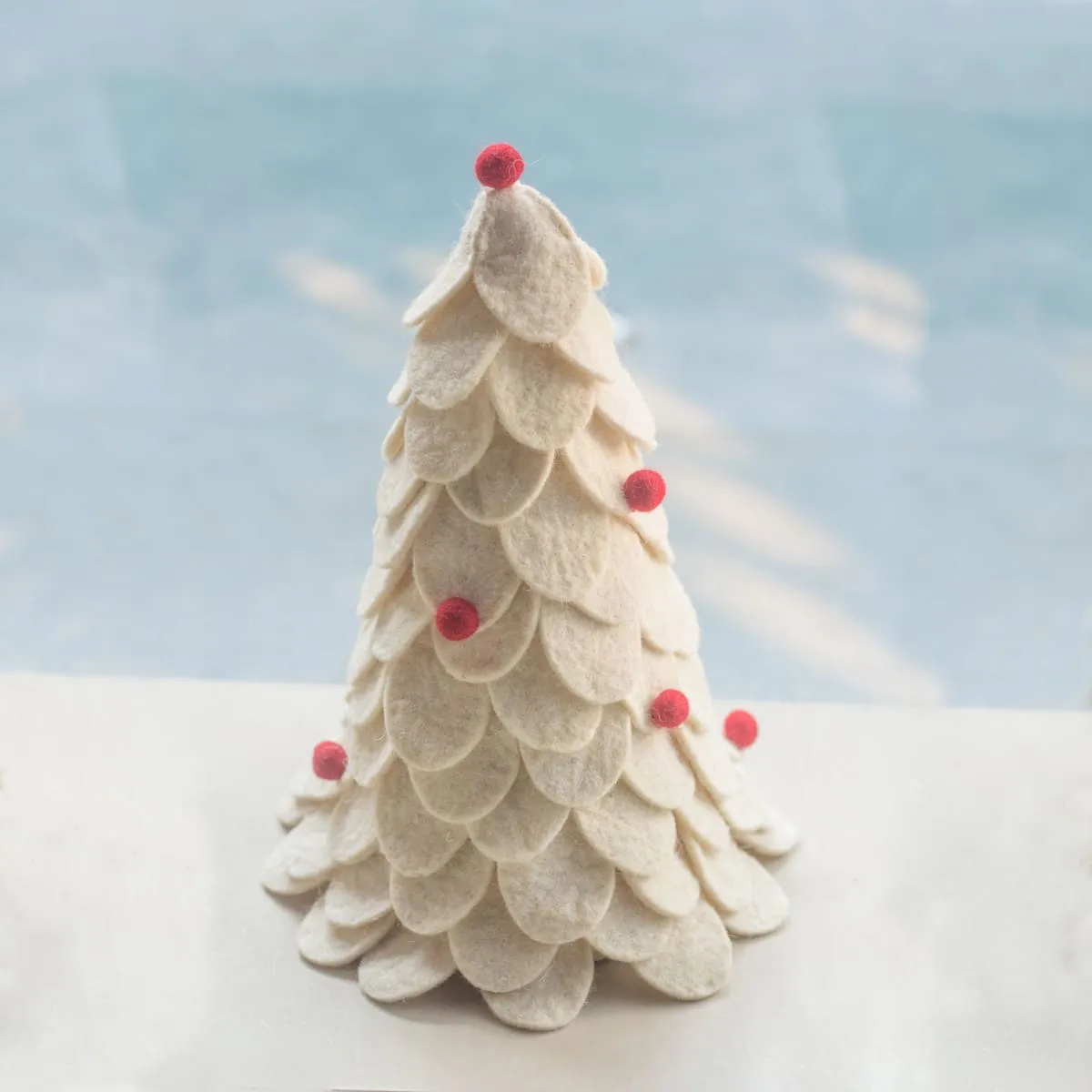 De Kulture Handmade Premium Wool Felt Tree (White) Eco Friendly Needle Felted Christmas Xmas Tree Decoration Stuffed Ornament for Home Office Party Holiday Décor, 5.5x5.5x11.5 (LWH) Inches